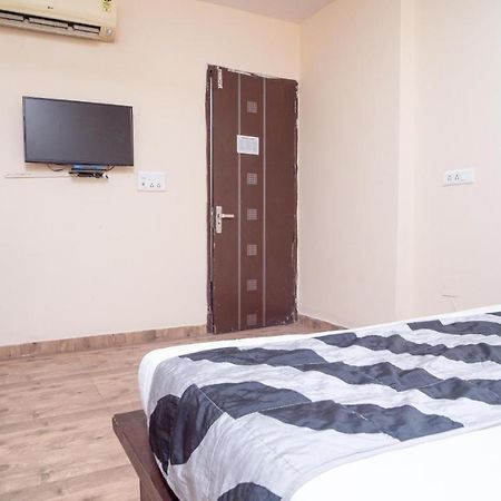 Hotel Gs International Couple Friendly At Delhi University ניו דלהי מראה חיצוני תמונה