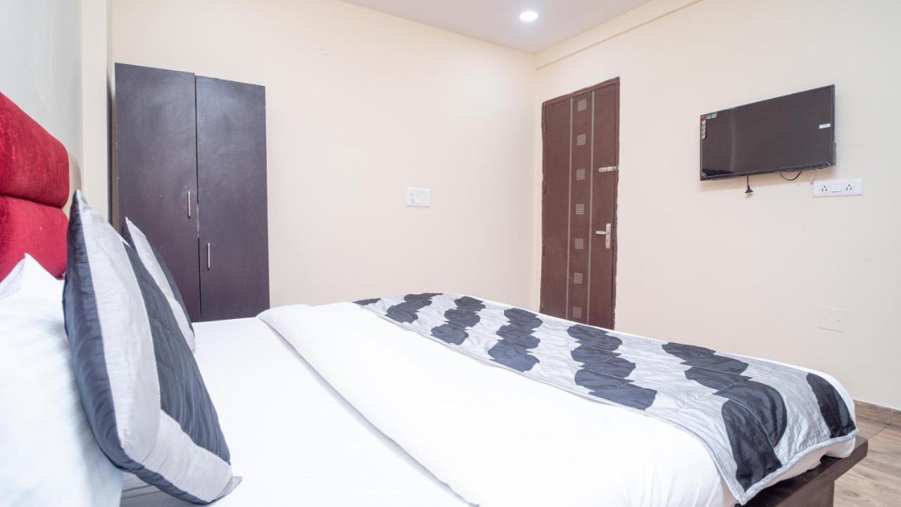 Hotel Gs International Couple Friendly At Delhi University ניו דלהי מראה חיצוני תמונה