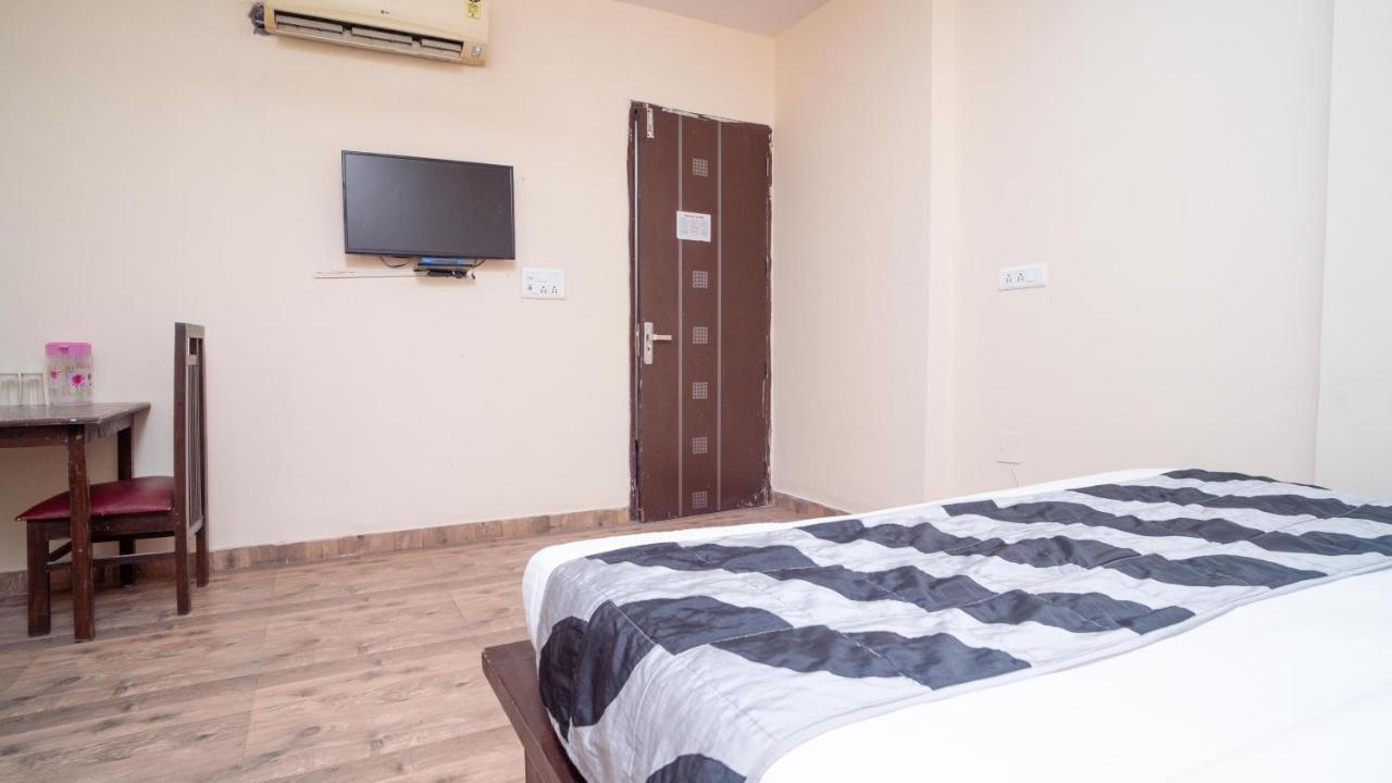 Hotel Gs International Couple Friendly At Delhi University ניו דלהי מראה חיצוני תמונה