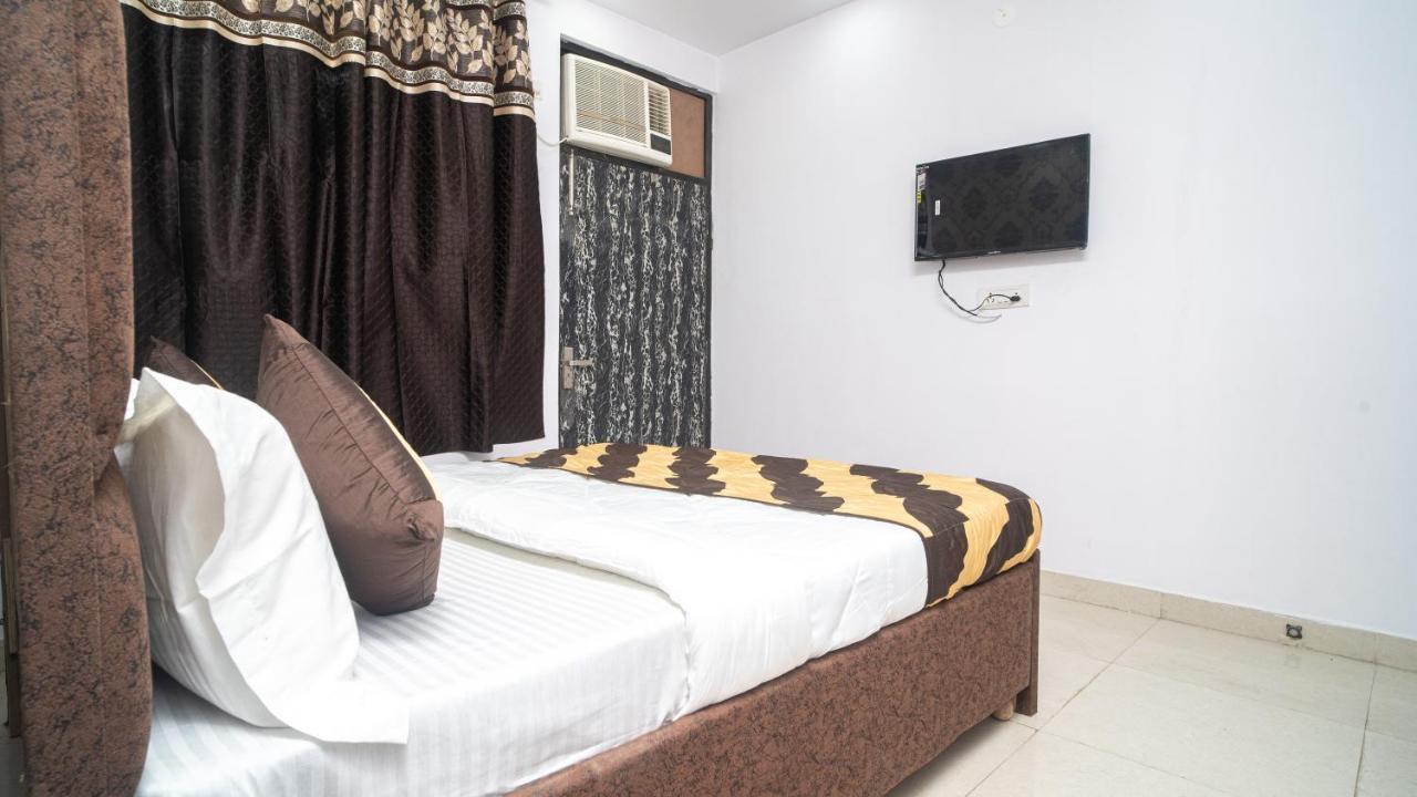 Hotel Gs International Couple Friendly At Delhi University ניו דלהי מראה חיצוני תמונה